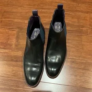 Ted Baker London | Shoes | Ted Baker Black Chelsea Boot Size  display picture 1